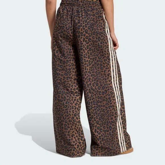 Adidas Leopard Firebird Oversized Track Pants S Small Nwt New 100% Authentic - Picture 2 of 4